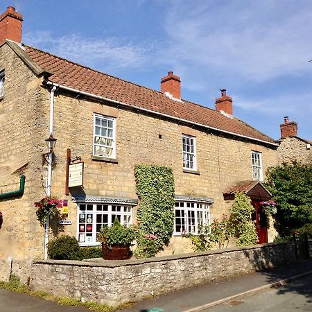 Hotel Plumpton Court Nawton Esterno foto